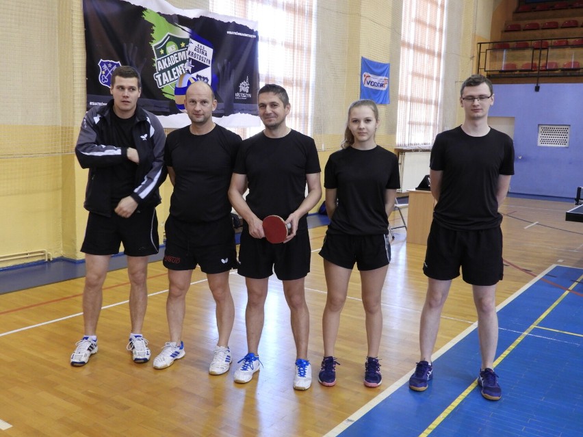 Derby w tenisie stołowym dla Spółdzielcy Kobylin. I drużyna Krotosza wysoko zawiesiła jednak poprzeczkę swoim rywalom