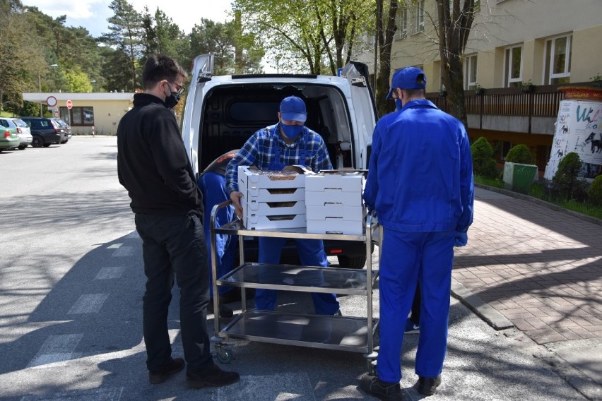 Wejherowo. Do szpitala trafiły wypieki od sióstr zakonnych| ZDJĘCIA