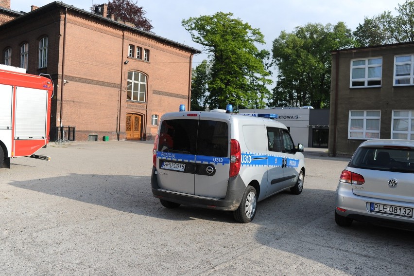 Seria alarmów bombowych w leszczyńskich szkołach w drugim dniu matur