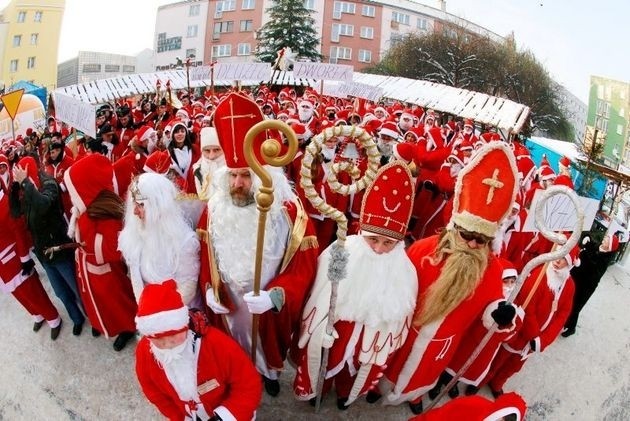 Zlot Mikołajów w Lwówku Śląskim (zobacz zdjęcia)
