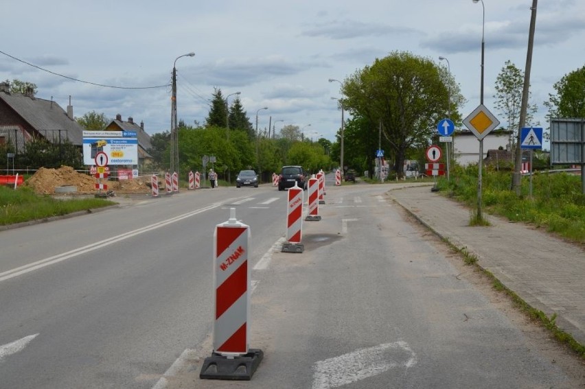 Wiadukt w Skarżysku zamknięty, ale wciąż stoi. Kiedy zaczną go wyburzać? (ZDJĘCIA)