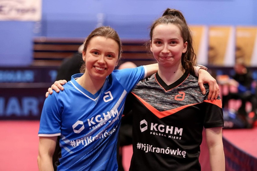 Siostry Węgrzyn z Trzebieszowic z medalami mistrzostw Polski w tenisie stołowym 