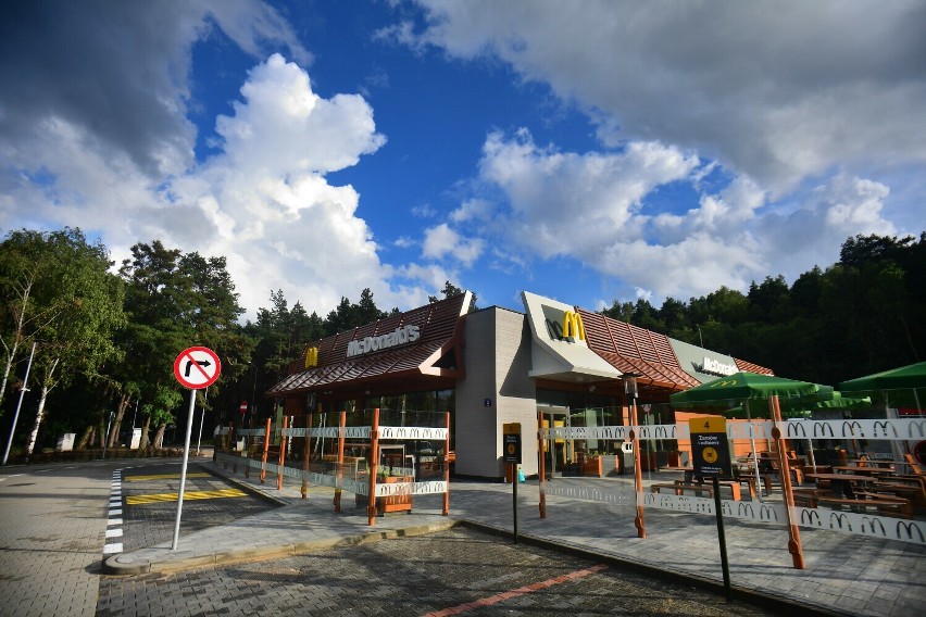 1 września otwarto McDonald's w Chodzieży