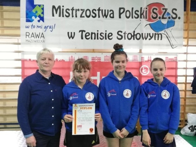 Młode tenisistki ze Śmigla rywalizowały podczas Mistrzostw Polski