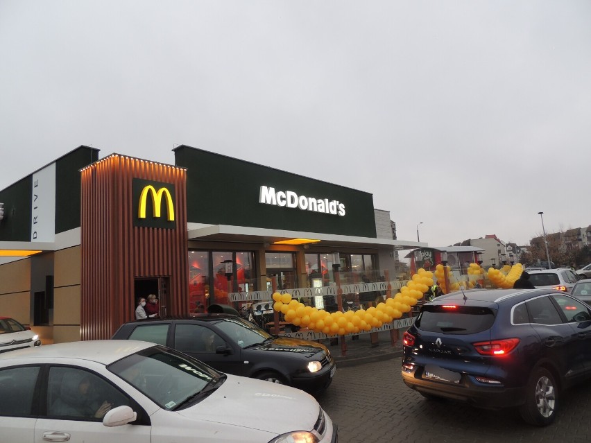 Prawdziwe oblężenie wągrowieckiej restauracji McDonald's! Tłumy w dzień otwarcia!