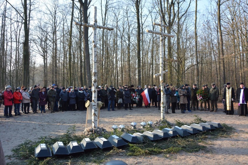 Joachimów Mogiły. Ceremonia pochówku szczątków żołnierzy poległych w czasie I wojny światowej [ZDJĘCIA]