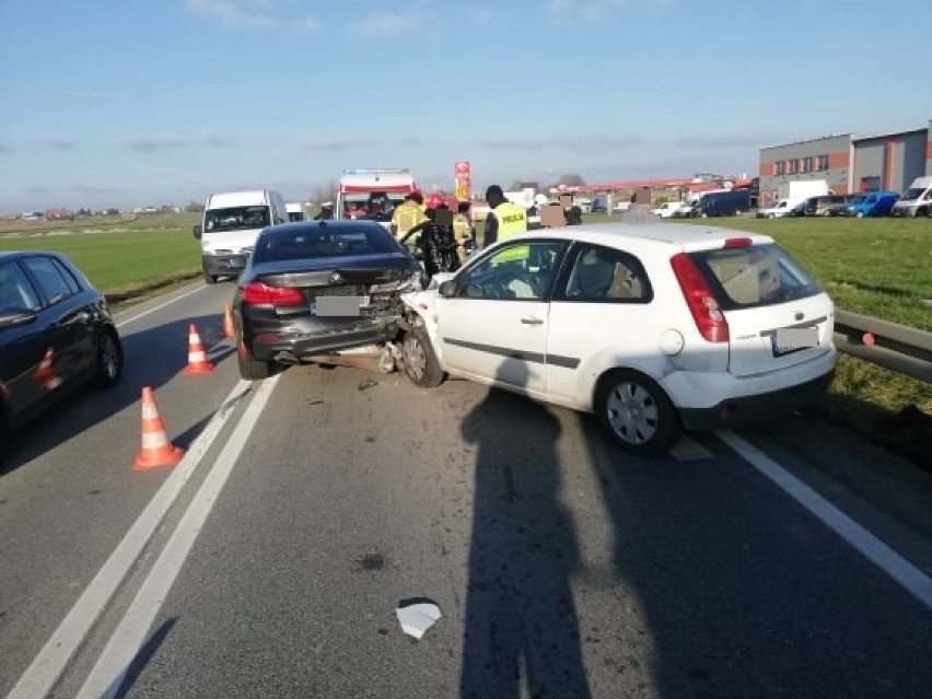 Wypadek na DK73 w Brzozówce (gm. Lisia Góra), 21.11.2020