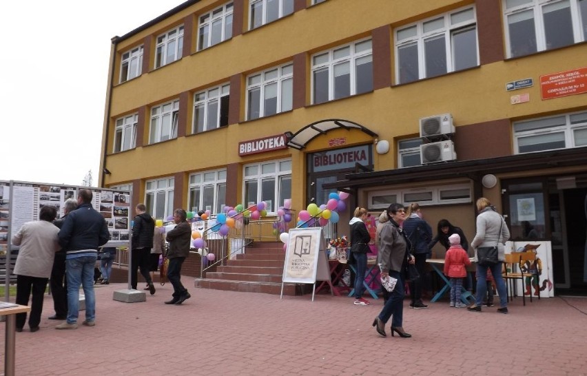 Piknik z książką i zabawą w Kielcach [ZDJĘCIA]