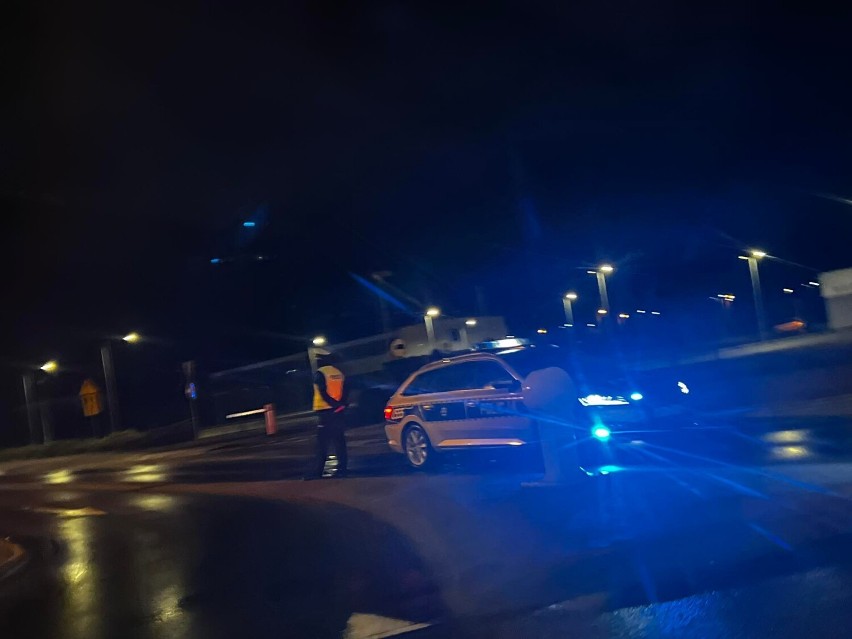 Aktualizacja: Potrącenie dwóch kobiet na pasach koło Kauflandu. Jedna z poszkodowanych trafiła do szpitala [NOWE ZDJĘCIA]