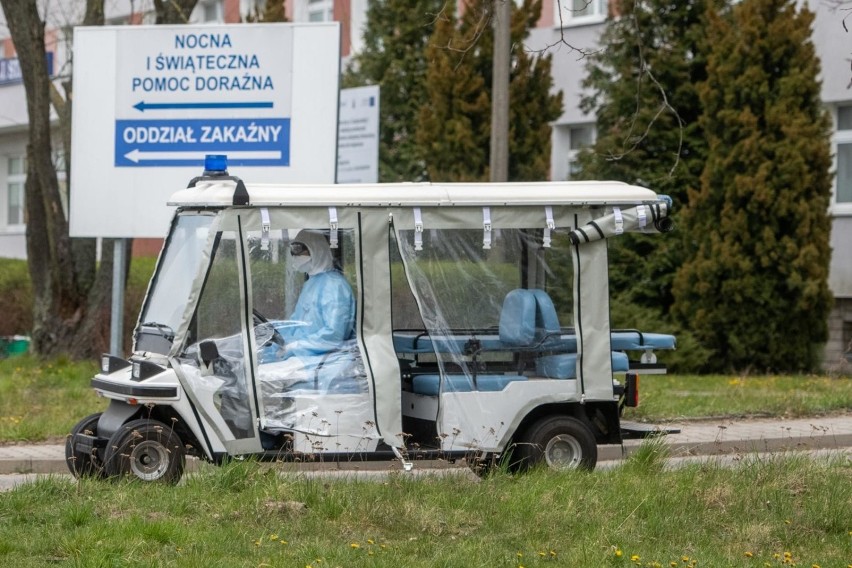 Lekarz Jacek Górny zaznacza, że poznański szpital rzetelnie...