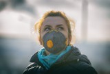 Czy od smogu może boleć żołądek? Tak, a objawy pacjentów potwierdzono naukowo. Te problemy gastryczne wywołuje zanieczyszczenie powietrza!