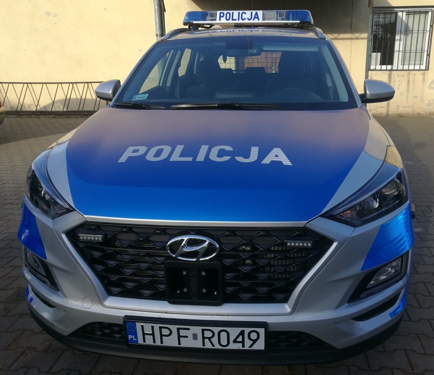 Nowy Hyundai Tucson trafił do policjantów z Komisariatu Policji w Warcie 