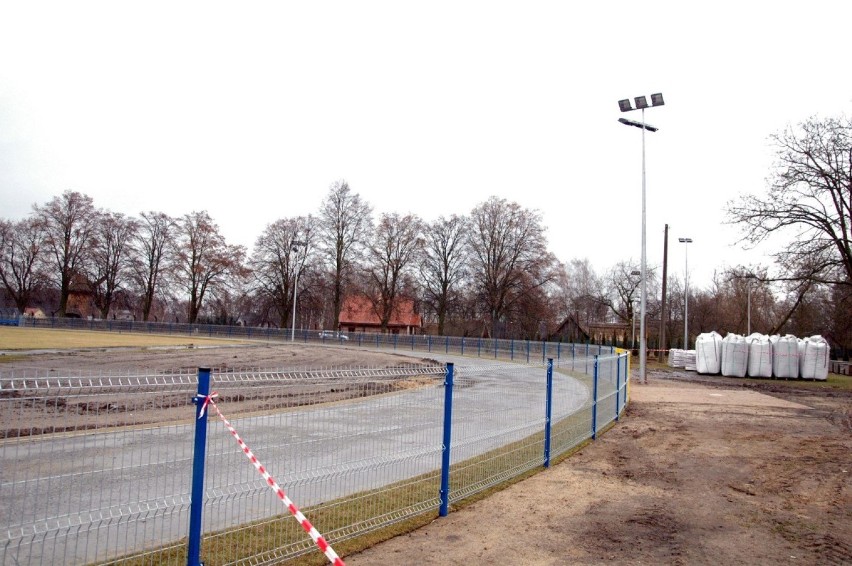 Co się dzieje na stadionie w Wolsztynie