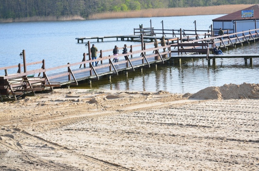 Nowa plaża w Sławie już prawie gotowa