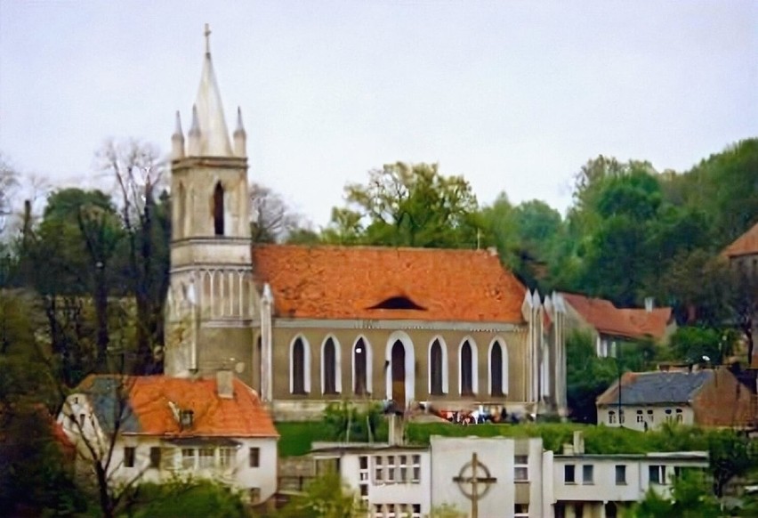 Widok na kościół św. Andrzeja w 1989 roku.
