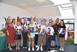 Wręczenie nagród wójta gminy Nowa Karczma za bardzo dobre wyniki w nauce w roku szkolnym 2022/2023