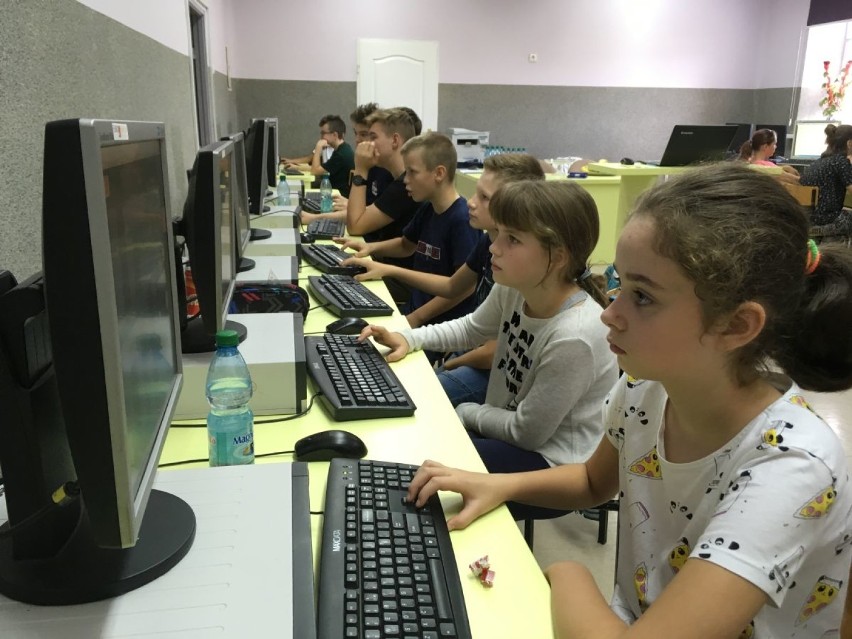 Maraton programowania w Szkole Podstawowej nr 1 w Łęczycy [ZDJĘCIA]