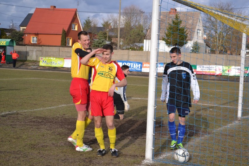 Start Miastko - Czarni Czarne 6:0. Festiwal strzelecki na...