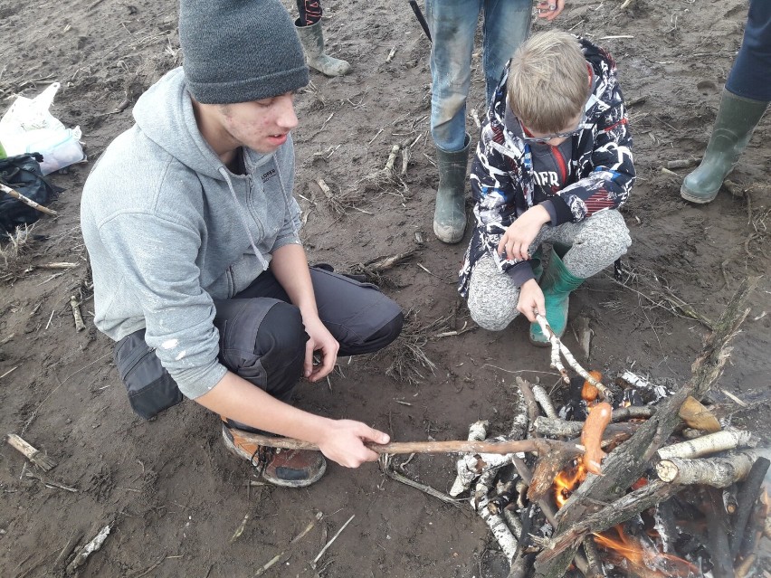 Młodzi poszukiwacze skarbów ze Szkoły Podstawowej nr 2 w Złotowie - znów w akcji