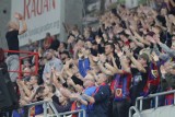 Piast Gliwice - Korona Kielce. Fani mistrza Polski pamiętali o trenerze Garcii [ZDJĘCIA KIBICÓW]