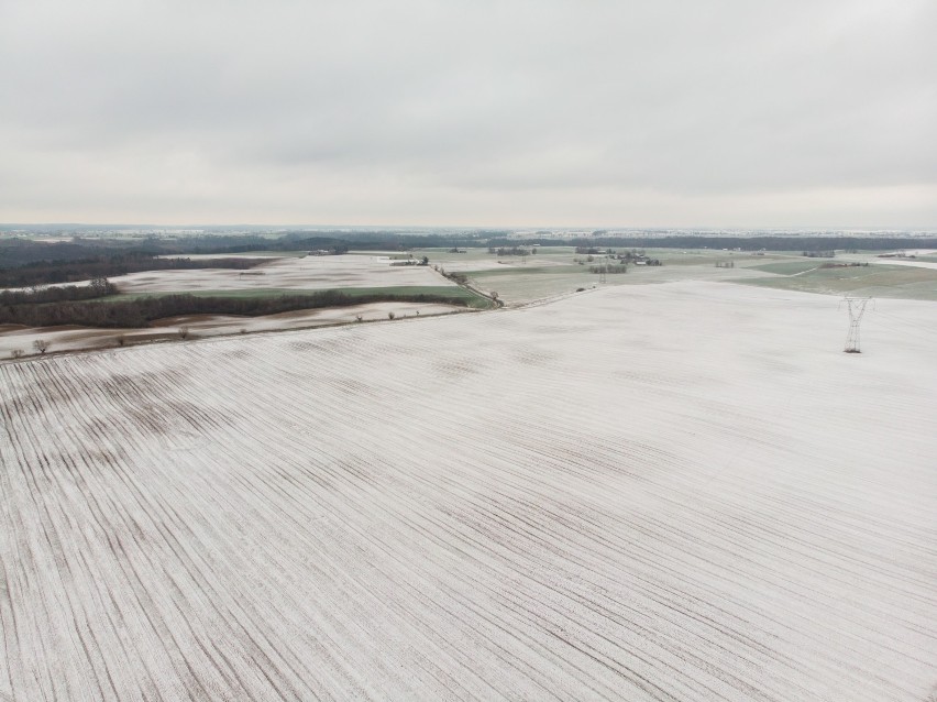 W Grudziądzu i regionie spadł śnieg. Zimowe krajobrazy w kwietniu [galeria, wideo z drona]