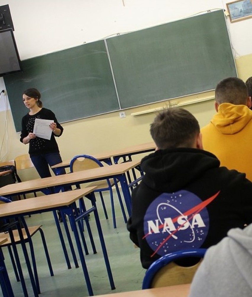 Uczniowie z ZSP nr 1 szlifują język przed zagranicznymi praktykami [zdjęcia]