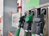 Tańsze paliwo od 1 lutego 2022. Ile płacimy w Lesznie i gdzie jest najtaniej?