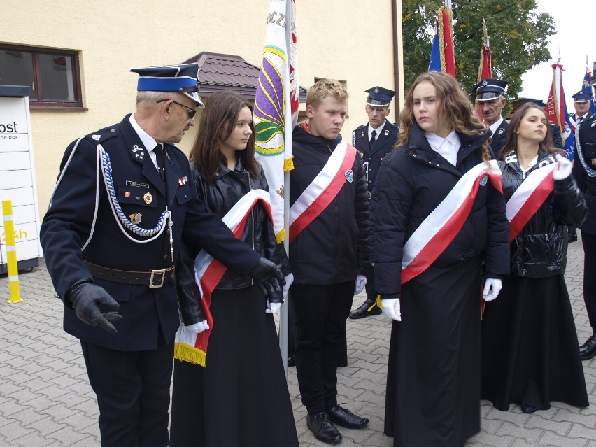 Stulecie Szkoły Podstawowej w Marzeninie „100-letni kaganek”