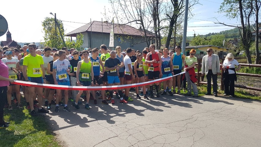 Żywiec: XXVIII Wiosenny Festiwal Biegowy - Bieg na Grojec [ZDJĘCIA]