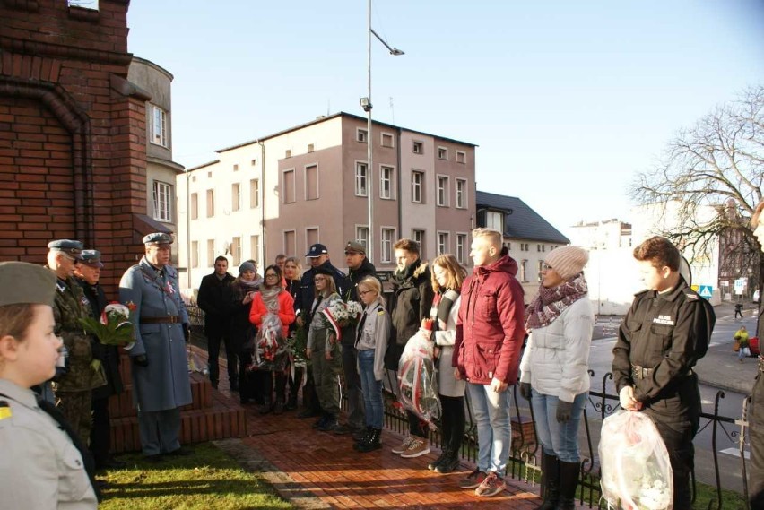 W dniu urodzin oddali hołd marszałkowi Piłsudskiemu