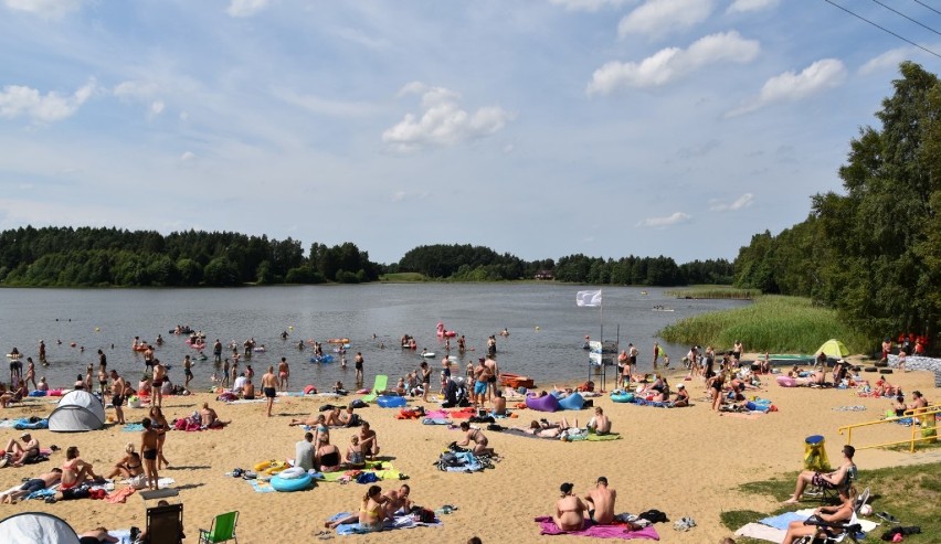 Plażowanie w powiecie wejherowskim. Kąpielisko strzeżone w Kamieniu| ZDJĘCIA