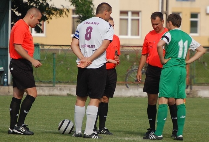 Piłkarze Żuław wygrali na zakończenie sezonu V ligi z Deltą Miłoradz 3:0 (2:0) [ZDJĘCIA]