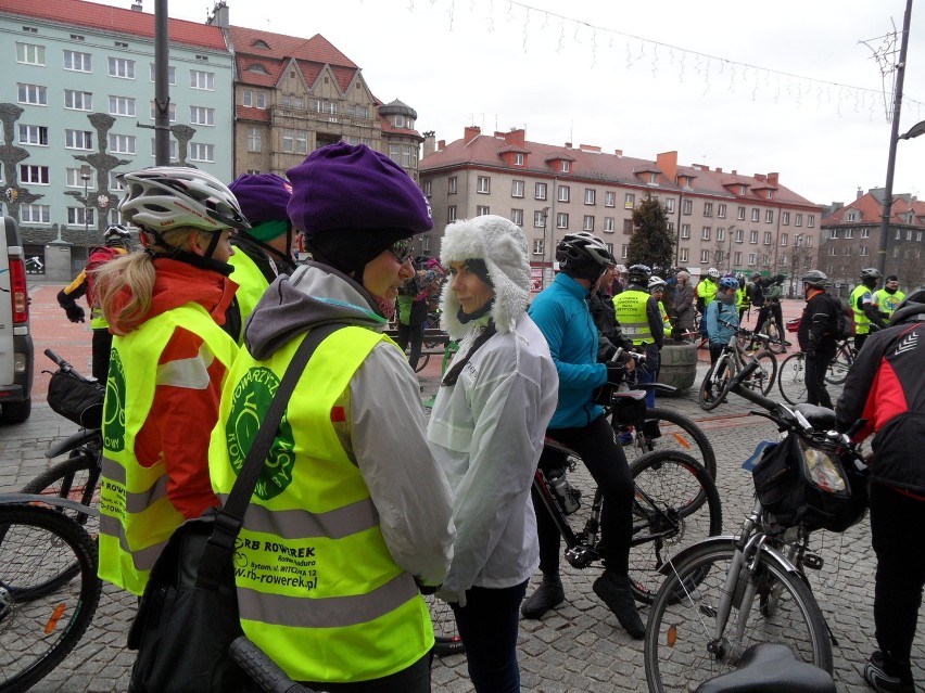 WOŚP 2015 w Bytomiu: Rowerzyści już wyjechali na trasę