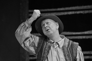 Jacenty Jędrusik znany jest z wielu kreacji w Teatrze Rozrywki.