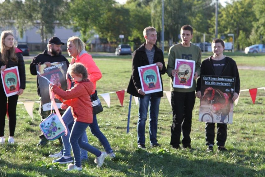 Protest przeciwko wykorzystywaniu zwierząt w Wolsztynie