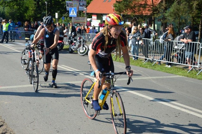 Triathlon w Przechlewie 2015. Jazda rowerem