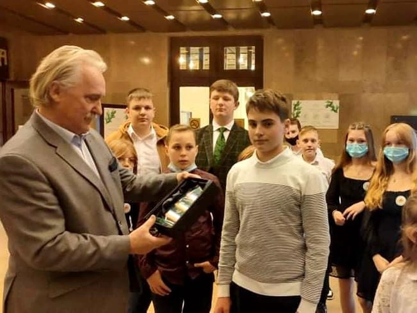 Podczas zwiedzania Parlamentu uczniowie SP Tychnowy spotkali...