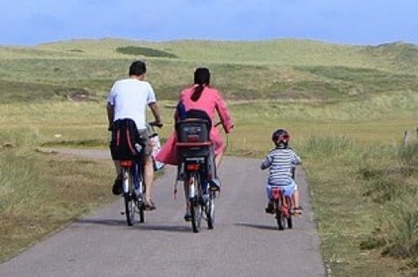 Rodzinne wypady na rowerach. W Małopolsce zachodniej jest wiele tras do wyboru, które można pokonać także z dziećmi [PRZEGLĄD]