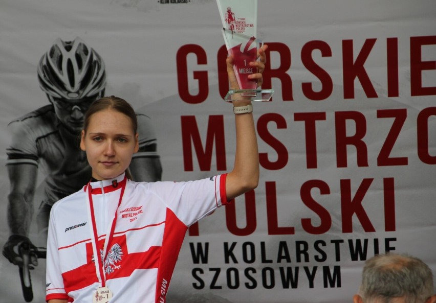 Milena Tokarska z MGLKS Błękitni Mexller Koziegłowy Górską Szosową Mistrzynią Polski