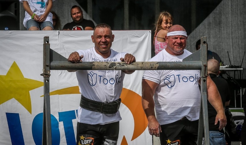 Puchar Strong Man 2016. Zobacz najsilniejszych ludzi w Polsce [ZDJĘCIA]