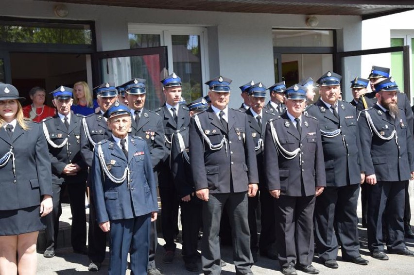 Złote medale za zasługi dla pożarnictwa. Dzień Strażaka w Dzierzkowicach