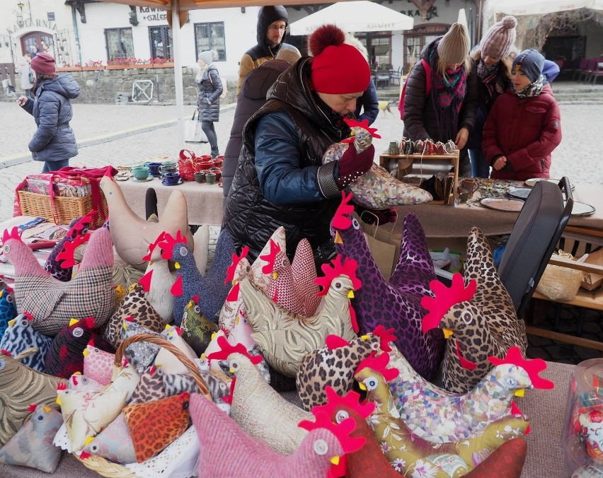 Kiermasz Produktów Lokalnych w Kazimierzu Dolnym. ZOBACZ ZDJĘCIA