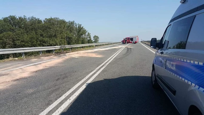 Wypadek na obwodnicy Ostrowa Wielkopolskiego. Kierowcy stoją w korkach