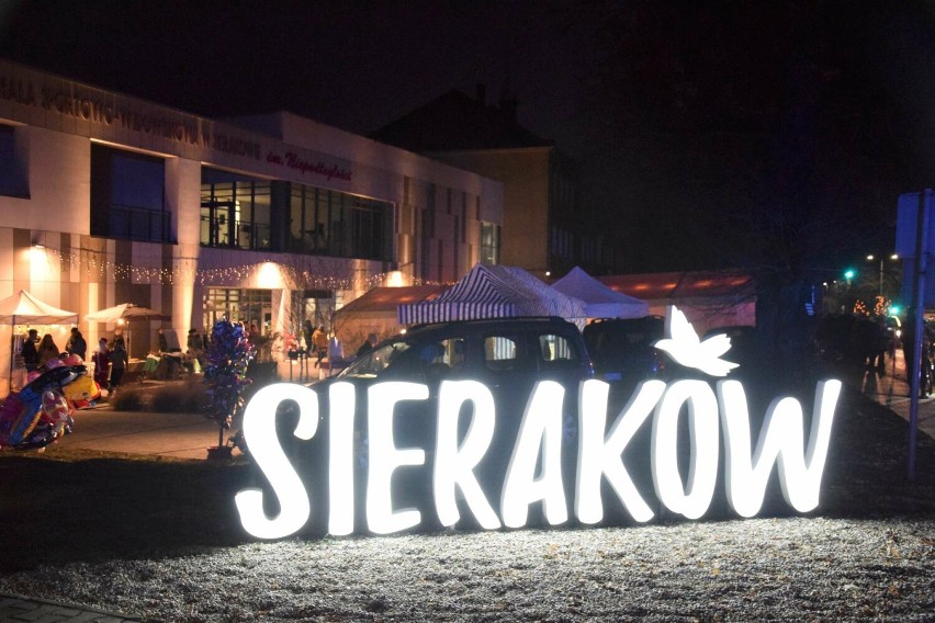 Sierakowski Jarmark Świąteczny 2023 w nowej odsłonie i z...