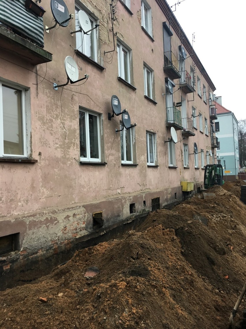 Zmieniło się oblicze bloku przy ulicy Janowieckiej  - PRZED