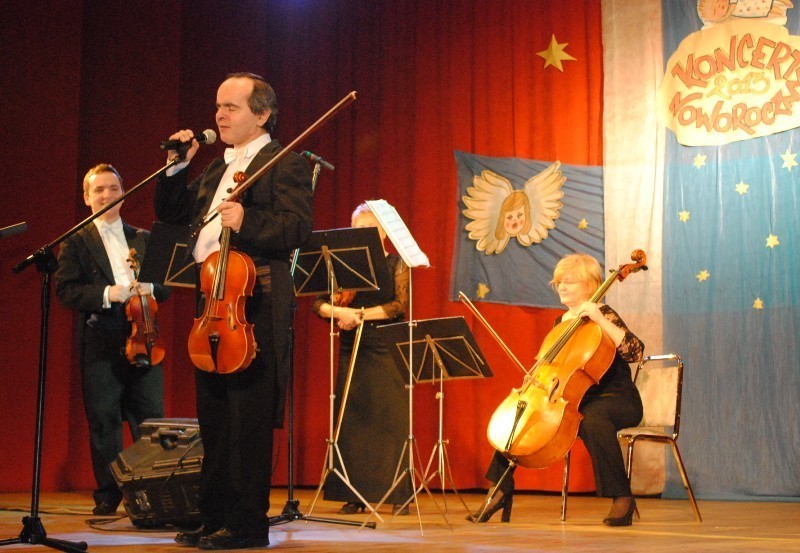 Koncert Noworoczny w Centrum Kultury w Śmiglu, wystąpił kwartet smyczkowy i śpiewaczki z Poznania