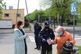 Seniorzy w mieście i gminie Zduńska Wola dowiedzieli się jak nie zostać ofiarą oszustów [zdjęcia]