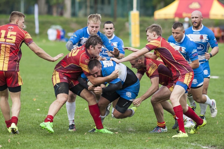 Turniej 4 drużyn. Legia i Skra grają w rugby [ZDJĘCIA]