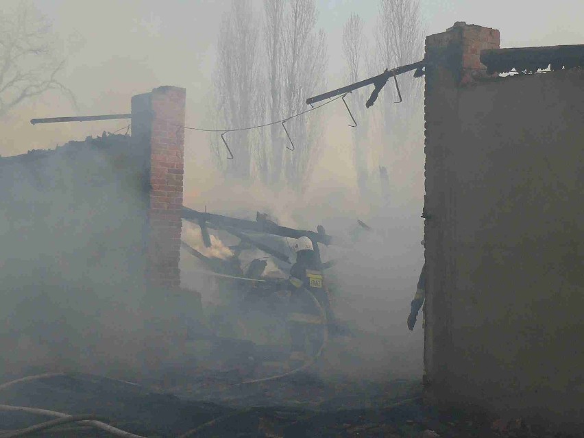 Dzierżanów - Spaliła się spółdzielcza stodoła, wszystko stracone