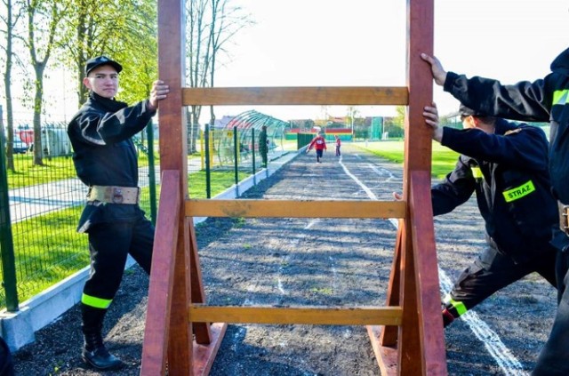 Żuławy. Drużyny OSP z gmin Nowy Dwór Gdański i Ostaszewo rywalizowały w gminnych etapach zawodów sportowo - pożarniczych.